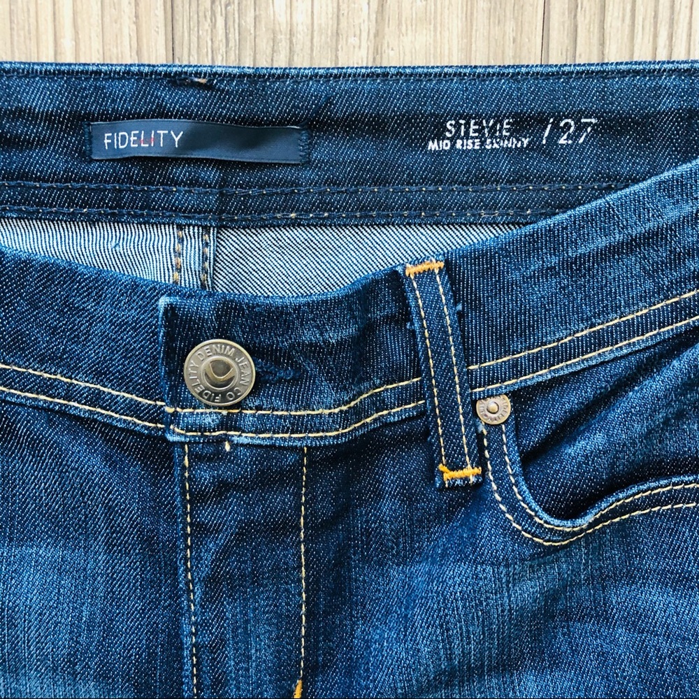FIDELITY Jeans - Picture 9 of 11